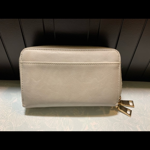 Small Light Grey Wallet - Picture 1 of 14